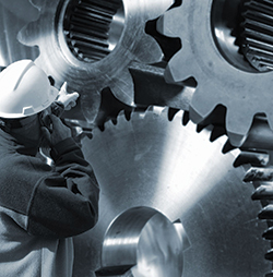 lavoratore elmetto ingranaggi